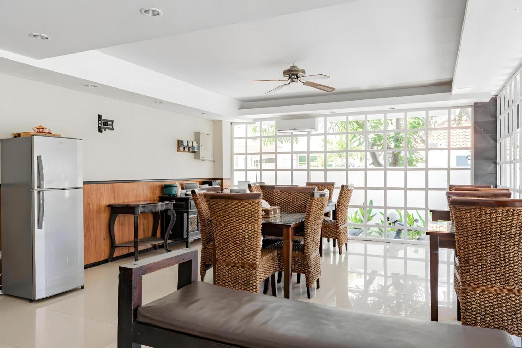 Collection O Kuta Near Airport Ngurah Rai Hotel Exterior photo