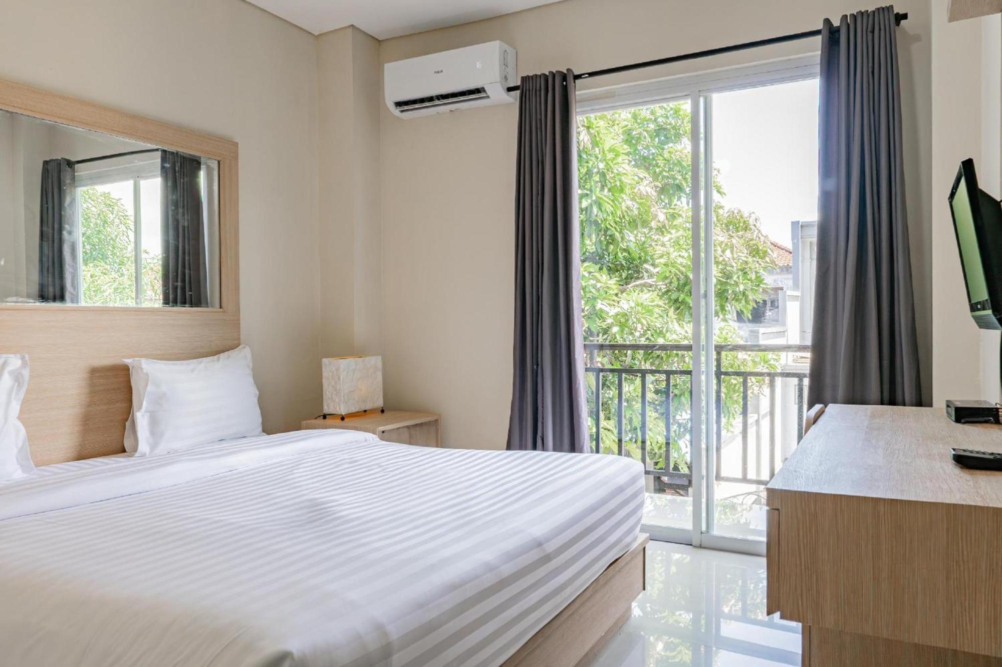 Collection O Kuta Near Airport Ngurah Rai Hotel Exterior photo